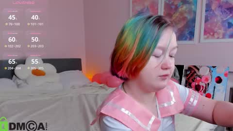 Mia online show from December 2025 03:01:01 AM