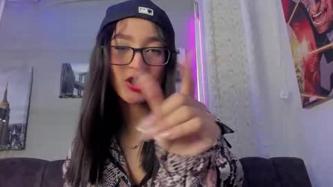 MIA online show from October 2025 07:37:01 PM