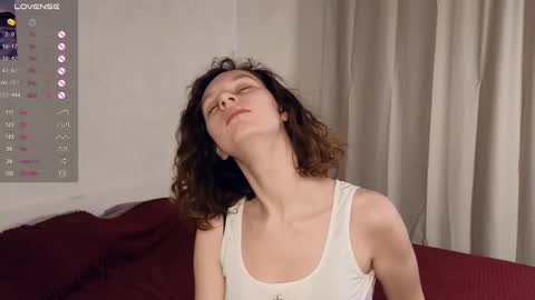 Snapshot of mia_frizz chatting on February 2025 01:37:01 PM Mia online show from February 2025 01:37:01 PM