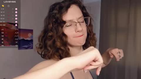 Snapshot of mia_frizz chatting on February 2025 10:07:02 AM Mia online show from February 2025 10:07:02 AM