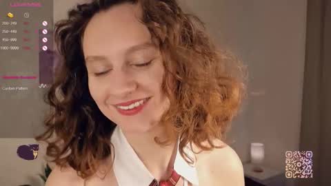 Snapshot of mia_frizz chatting on September 2025 09:42:02 AM Mia online show from September 2025 09:42:02 AM