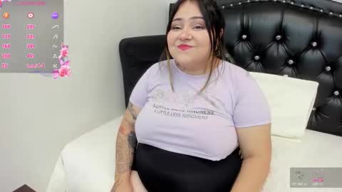 Snapshot of mia_ginger_bbw chatting on April 2026 07:25:02 PM mia online show from April 2026 07:25:02 PM