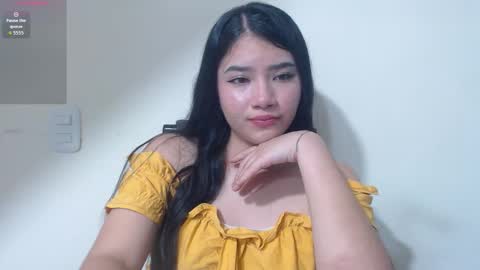 Snapshot of mia_girl07 chatting on February 2026 11:25:01 PM ZOE online show from February 2026 11:25:01 PM