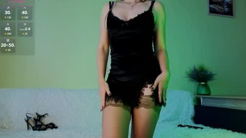 Mia  online show from April 2026 04:39:01 PM