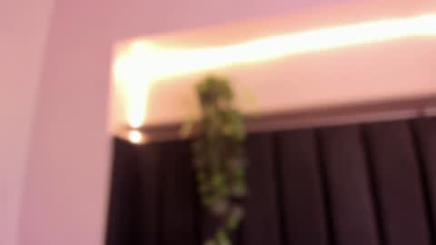  I am Mia  online show from January 2025 02:41:01 PM