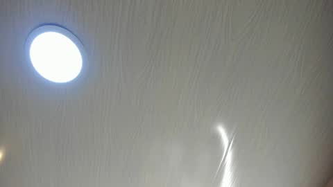 Mia online show from October 2025 03:04:01 AM