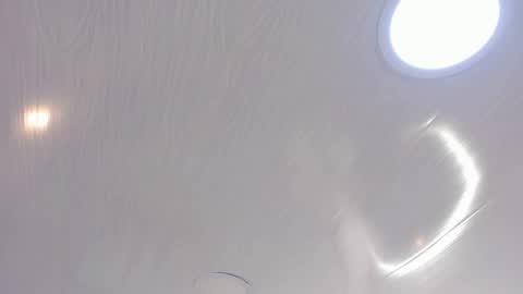 Mia online show from October 2025 02:35:01 AM