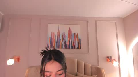 Mia online show from May 2026 04:17:02 AM