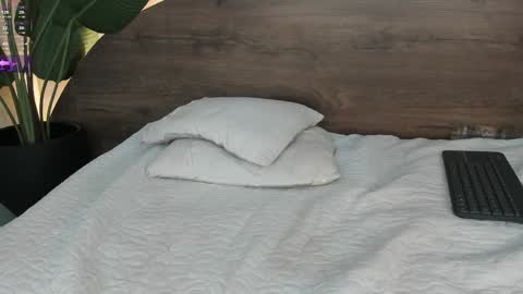 mia_lacy online show from January 2025 10:53:02 PM