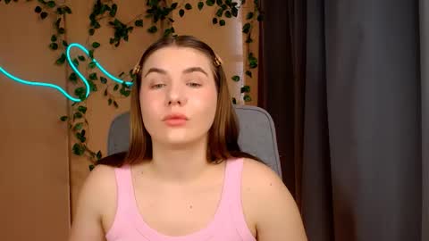 mia_lemm online show from April 2026 06:07:02 AM