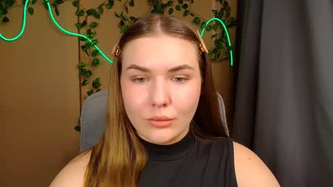 mia_lemm online show from May 2026 06:44:01 AM