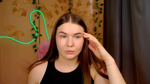 mia_lemm online show from May 2026 07:14:02 AM