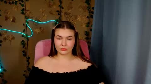mia_lemm online show from May 2026 05:47:01 AM