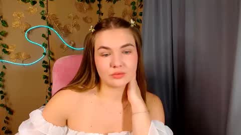 mia_lemm online show from June 2026 06:16:01 AM