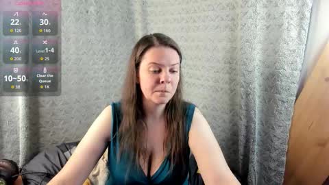 mia_lores online show from October 2025 09:32:01 AM