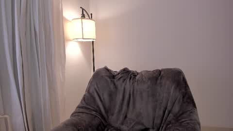 MIA LOVE   online show from June 2026 02:24:02 AM