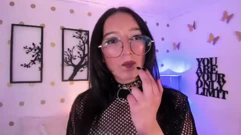 Mia online show from July 2026 11:23:02 PM