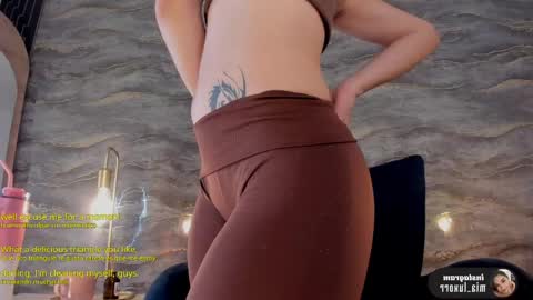 mia_luxor online show from April 2026 11:47:02 AM