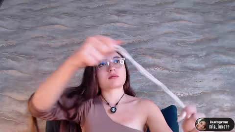 mia_luxor online show from June 2026 11:57:02 AM
