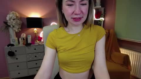 Mia online show from January 2025 08:02:01 AM