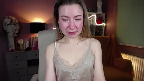 Mia online show from January 2025 07:49:02 AM