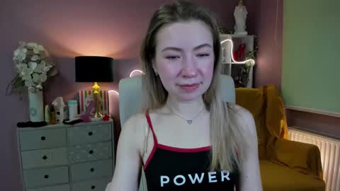 Mia online show from January 2025 07:35:01 AM