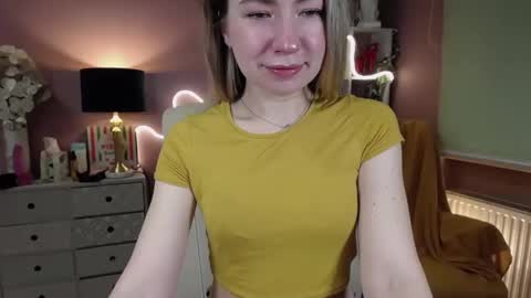 Mia online show from February 2025 07:57:02 AM