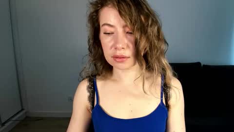 Mia online show from May 2026 06:40:02 AM