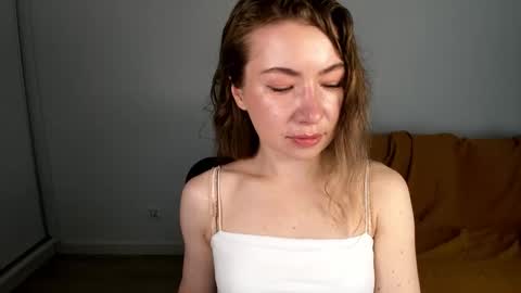 Mia online show from May 2026 06:43:02 AM