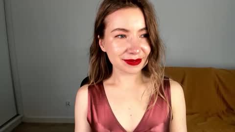 Mia online show from May 2026 01:27:01 PM