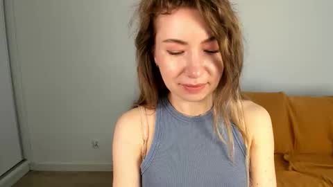 Mia online show from May 2026 07:04:02 AM
