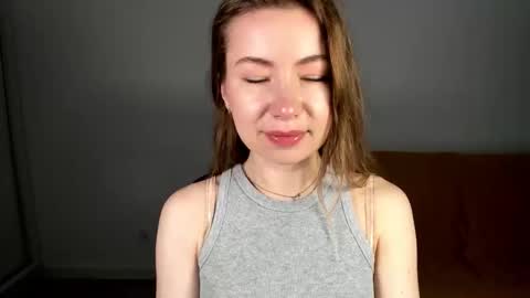 Mia online show from May 2026 06:43:01 AM
