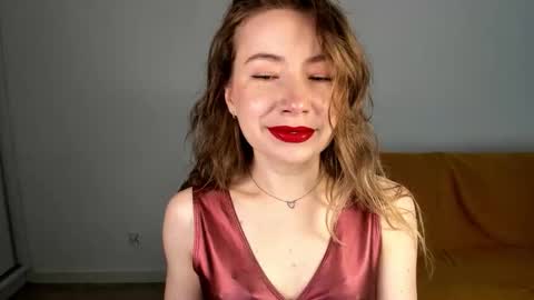 Mia online show from May 2026 01:29:01 PM