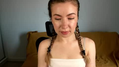 Mia online show from June 2026 01:17:02 PM