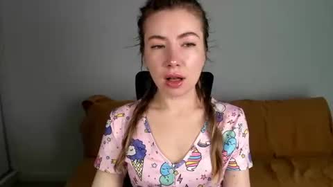 Mia online show from July 2026 07:36:01 AM