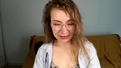 Mia online show from July 2026 06:30:01 AM
