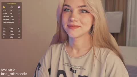 Snapshot of mia_milagros chatting on January 2025 03:09:02 AM mia_milagros online show from January 2025 03:09:02 AM