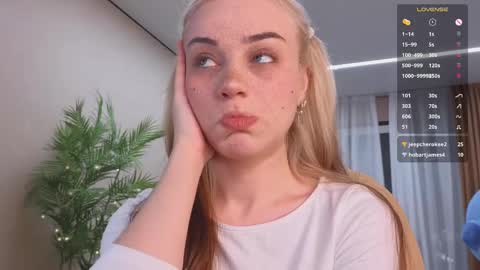 Snapshot of mia_milagros chatting on February 2025 02:45:02 AM mia_milagros online show from February 2025 02:45:02 AM