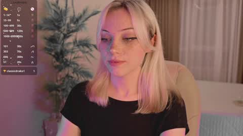 Snapshot of mia_milagros chatting on September 2025 12:47:02 AM mia_milagros online show from September 2025 12:47:02 AM