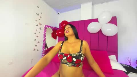 Snapshot of mia_miller001 chatting on February 2026 07:21:02 PM MiaMiller online show from February 2026 07:21:02 PM