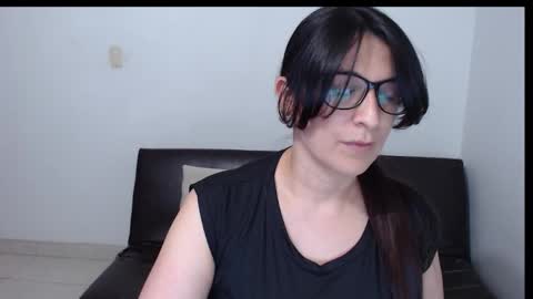 Snapshot of mia_miller17 chatting on September 2025 11:32:02 PM MILENA Moan from LovenseWet from Tip MenuOpen for Private online show from September 2025 11:32:02 PM