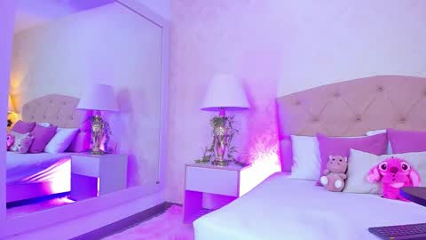 Snapshot of mia_montess chatting on March 2026 02:33:02 PM mia montess online show from March 2026 02:33:02 PM