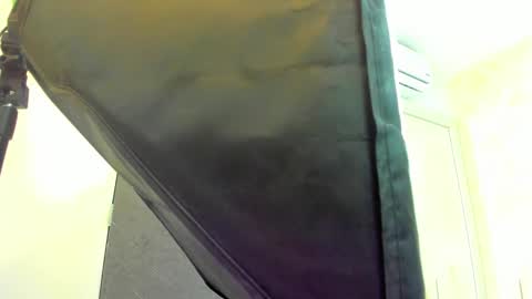 Snapshot of mia_montess chatting on March 2026 04:33:01 PM mia montess online show from March 2026 04:33:01 PM