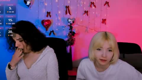 Snapshot of mia_mooon_ chatting on April 2026 08:41:01 AM mia_mooon_ online show from April 2026 08:41:01 AM