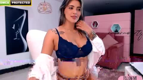 Mia online show from May 2026 09:01:01 PM