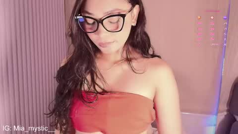 Mia  Schedule 7am to 2pm Col online show from June 2026 11:00:02 AM