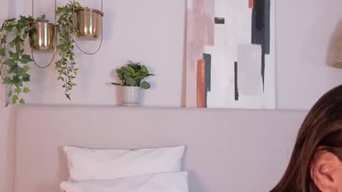 Snapshot of mia_oconner chatting on January 2025 05:13:02 PM mia_oconner online show from January 2025 05:13:02 PM