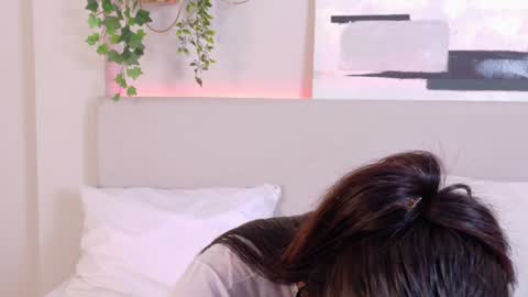 Snapshot of mia_oconner chatting on January 2025 06:10:02 PM mia_oconner online show from January 2025 06:10:02 PM