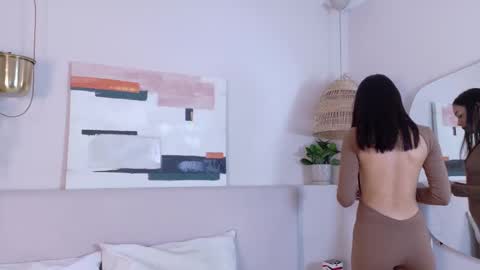 Snapshot of mia_oconner chatting on February 2025 12:14:02 PM mia_oconner online show from February 2025 12:14:02 PM