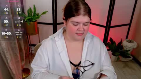 Sweet Mia online show from November 2025 05:44:02 PM